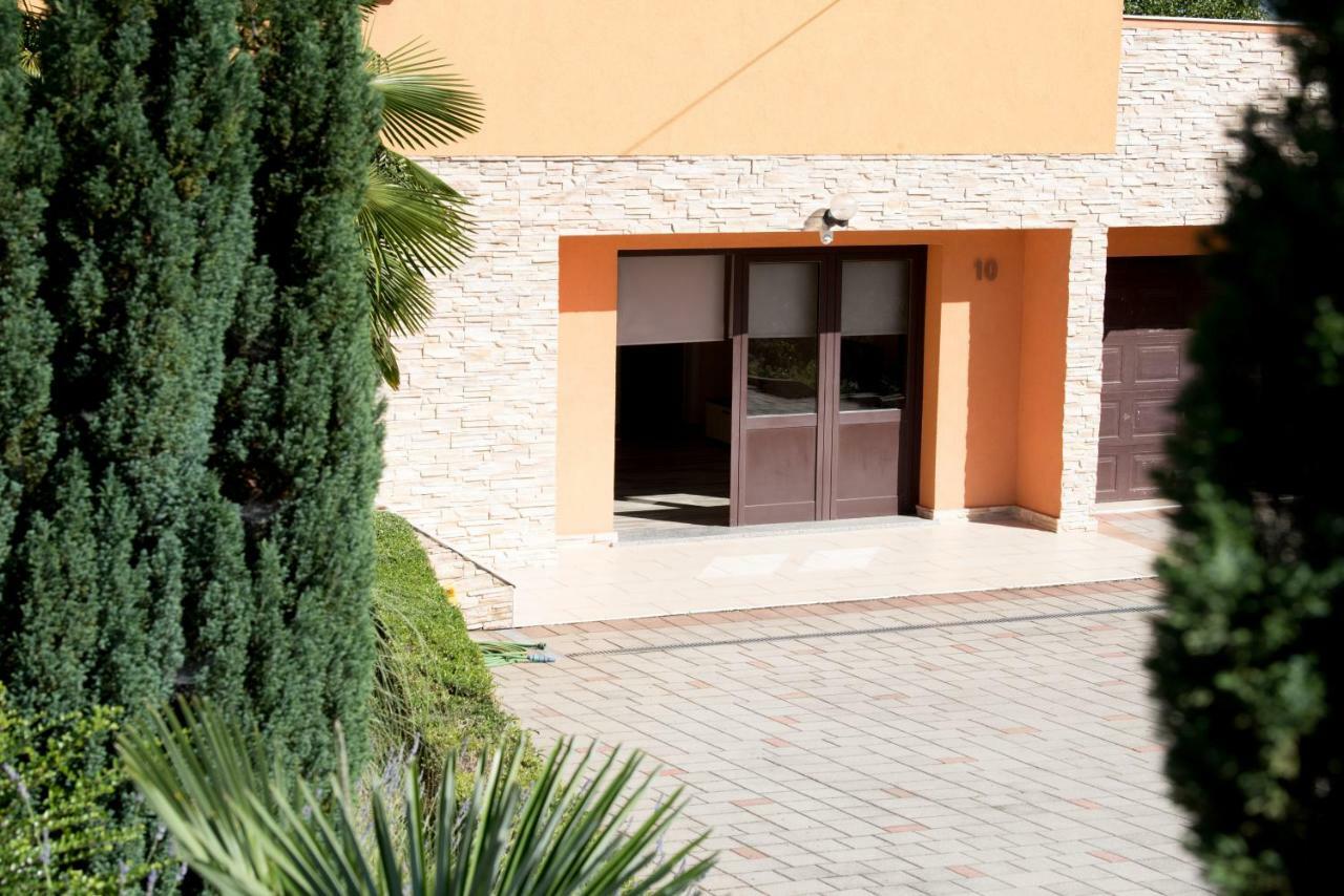 רייקה Apartman Vita מראה חיצוני תמונה