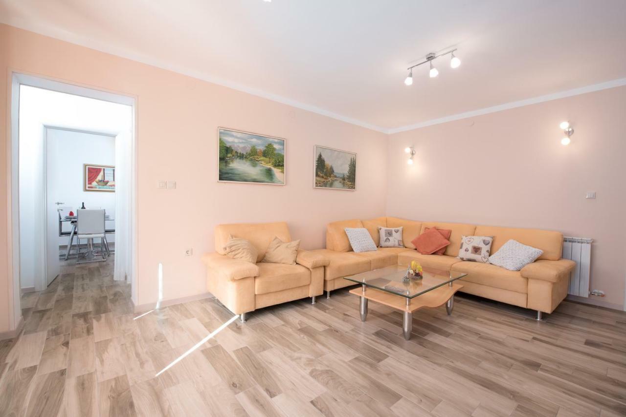 רייקה Apartman Vita מראה חיצוני תמונה